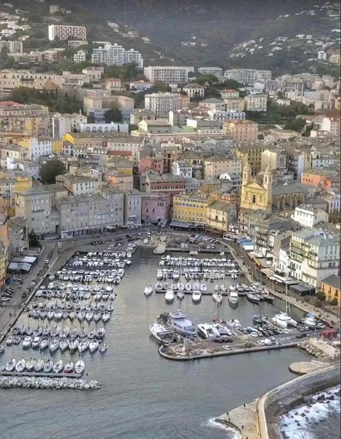 Pres Du Vieux Port Studio Terrasse Vue Degagee Eglise De Saint Jean Bastiya Dış mekan fotoğraf